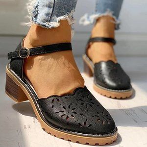 Kakimoda Wild one-piece buckle heel women shoes